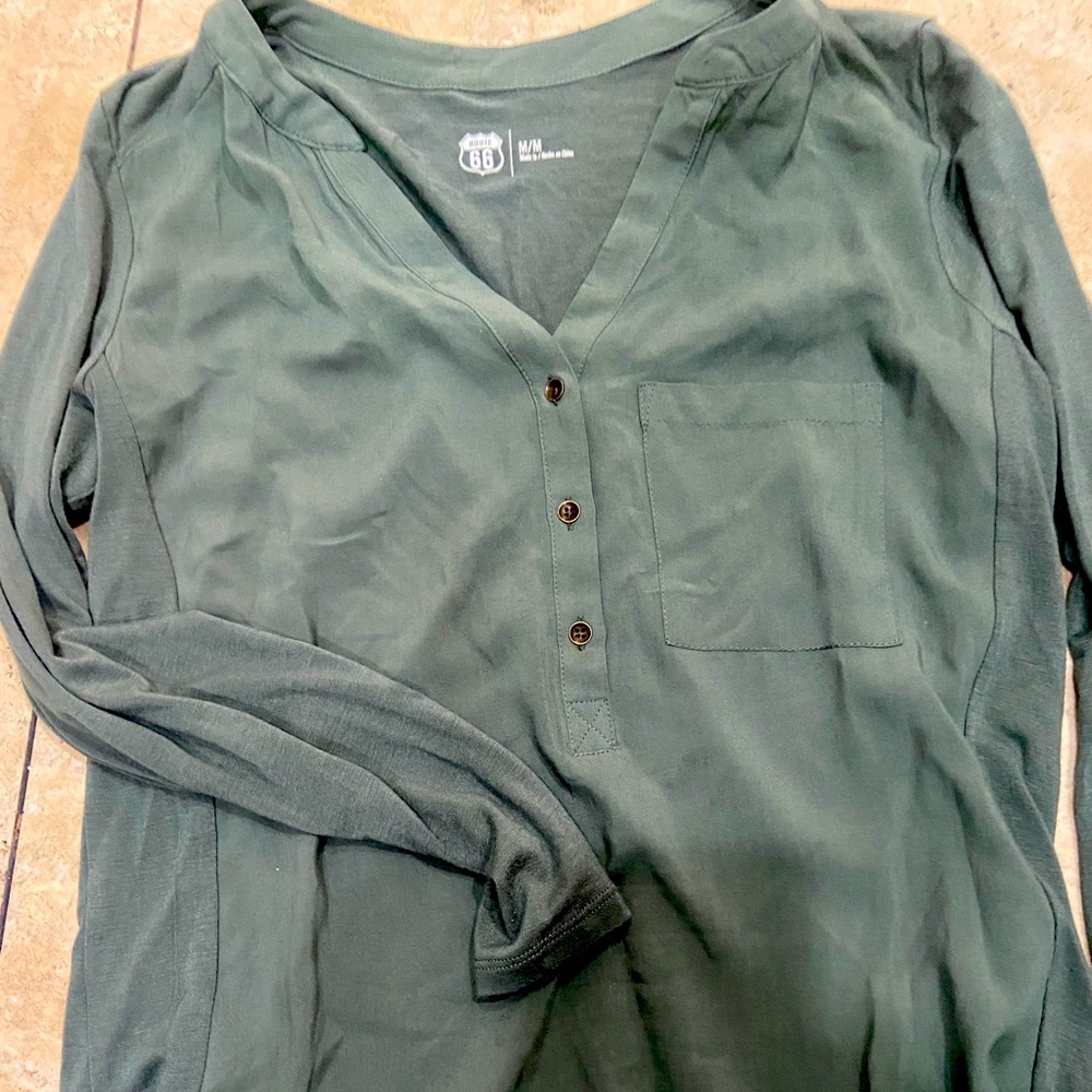 🛑sale🛑 2 for 15.... Long sleeve blouse